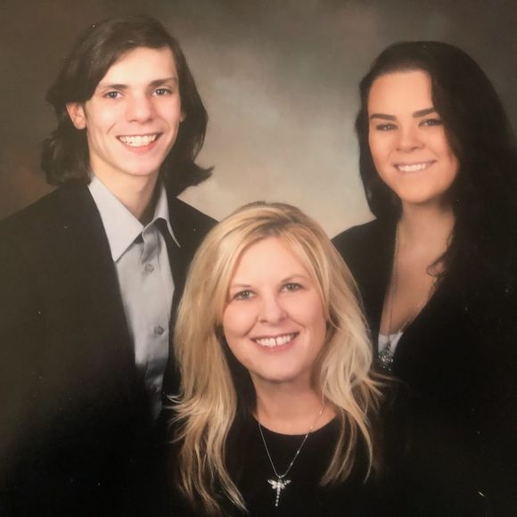 Meet your Posher, Theresa - Picture 1 of 1